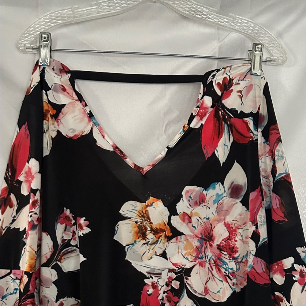Unique Spectrum Floral Ruffle Sleeve Blouse - Picture 2 of 3